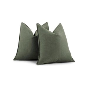 Soft And Luxurious Throw Pillows